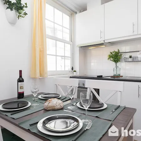 Host Wise - Colorful Fresh Flats - Batalha Apartment Porto Exterior photo
