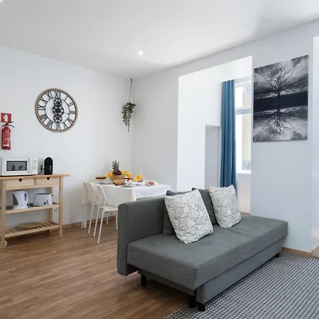 Host Wise - Colorful Fresh Flats - Batalha Apartment Porto Exterior photo
