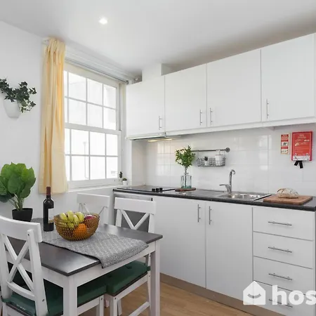 Host Wise - Colorful Fresh Flats - Batalha Apartment Porto Exterior photo