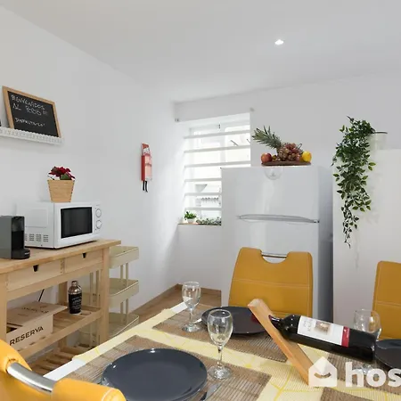 Host Wise - Colorful Fresh Flats - Batalha Apartment Porto Room photo