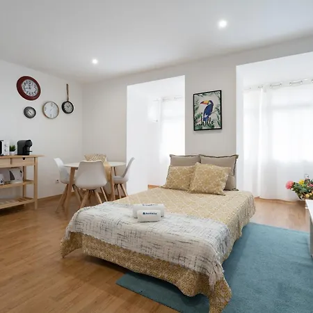 Host Wise - Colorful Fresh Flats - Batalha Apartment Porto Room photo