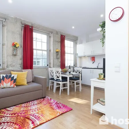 Host Wise - Colorful Fresh Flats - Batalha Apartment Porto Room photo