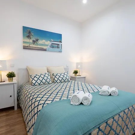 Host Wise - Colorful Fresh Flats - Batalha Apartment Porto Room photo