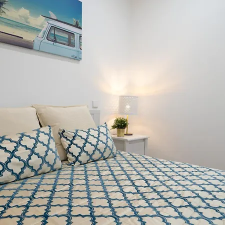 Host Wise - Colorful Fresh Flats - Batalha Apartment Porto Room photo